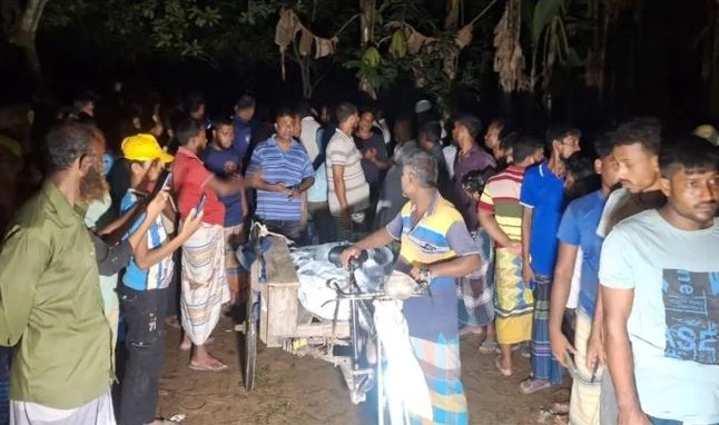 স্ত্রীকে গলা কেটে হত্যা,বাগানে মরদেহ ফেলে পালালেন স্বামী